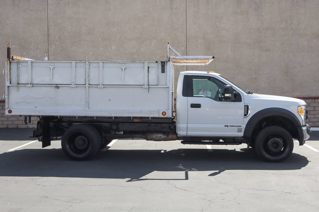 Used 2017 Ford F550 2WD Regular Cab Super Duty image 11