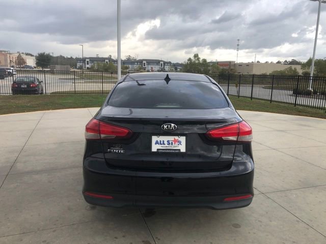 Used 2017 Kia Forte LX image 4