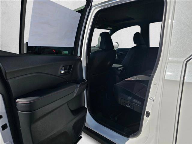 New 2026 Honda Ridgeline Black Edition image 11