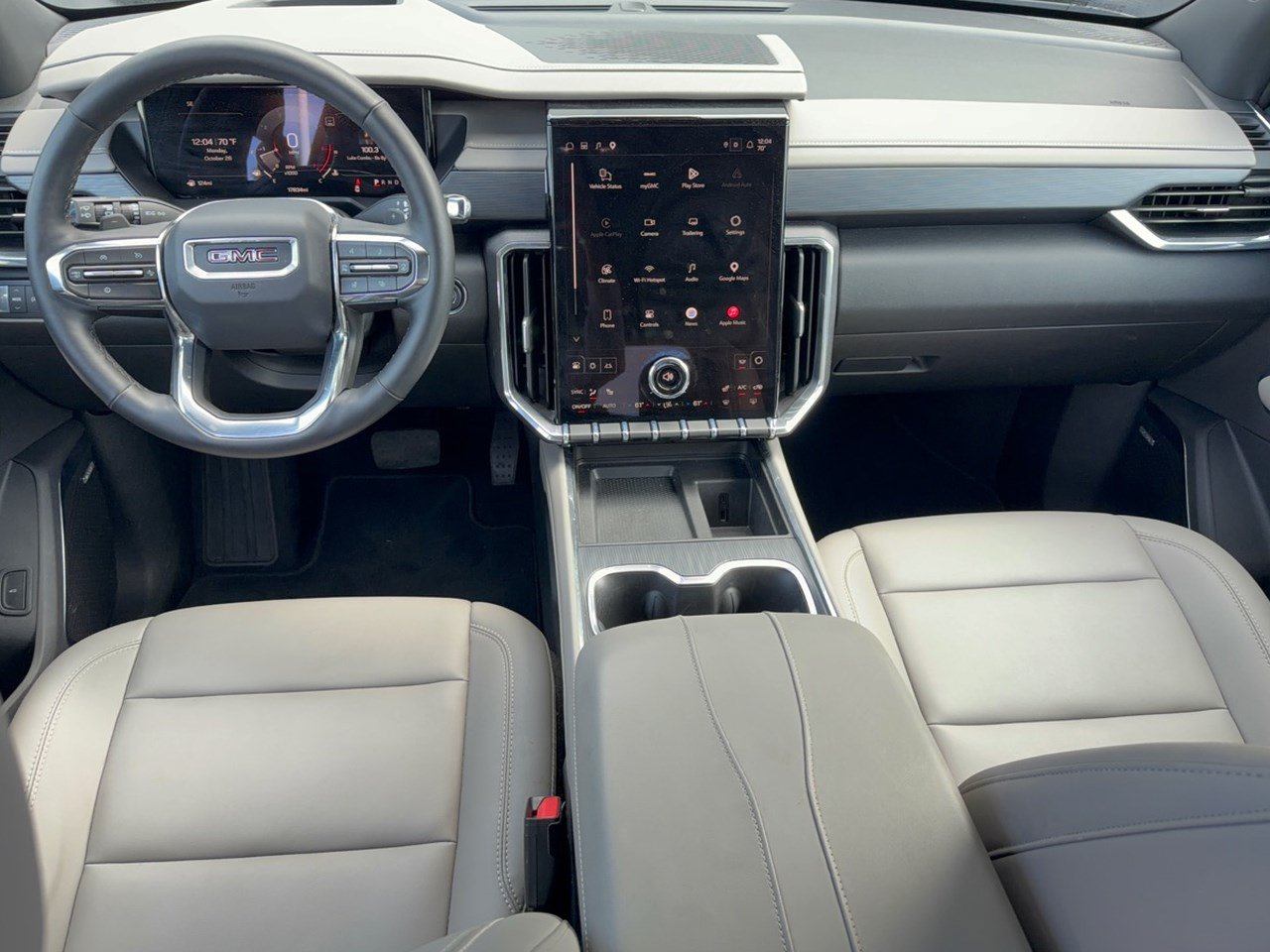 Certified 2026 GMC Acadia Elevation w/ Elevation Premium Package FWD image 17