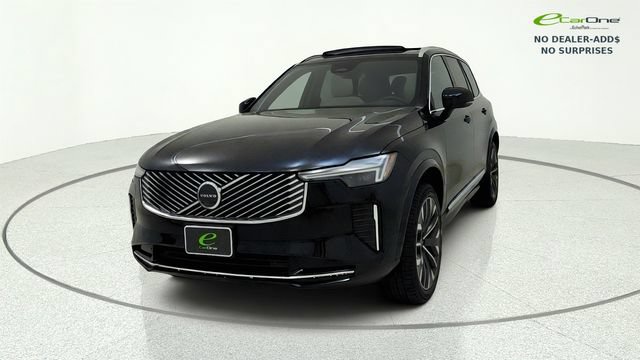 Used 2026 Volvo XC90 B5 Plus w/ Protection Package AWD/4WD image 3