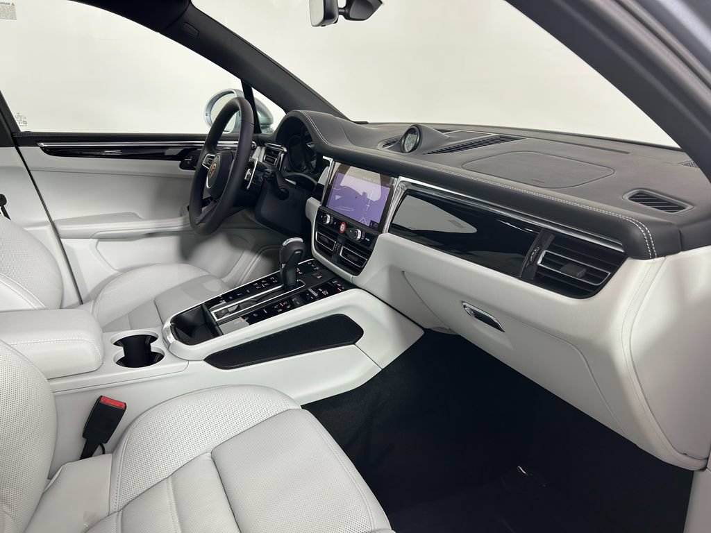 New 2026 Porsche Macan S AWD/4WD image 22