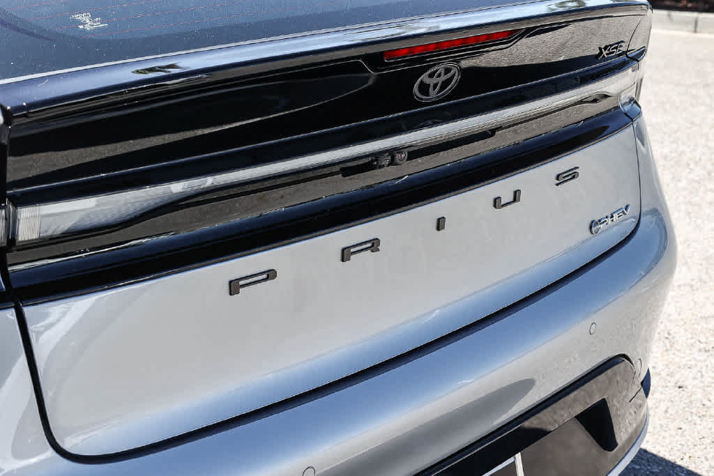 New 2027 Toyota Prius Plug-In Hybrid w/ Limited Premium Package FWD image 7
