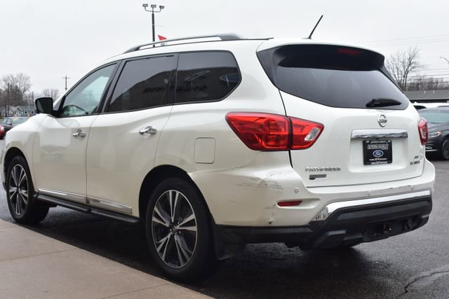 Used 2017 Nissan Pathfinder Platinum w/ Family Entertainment Package image 14