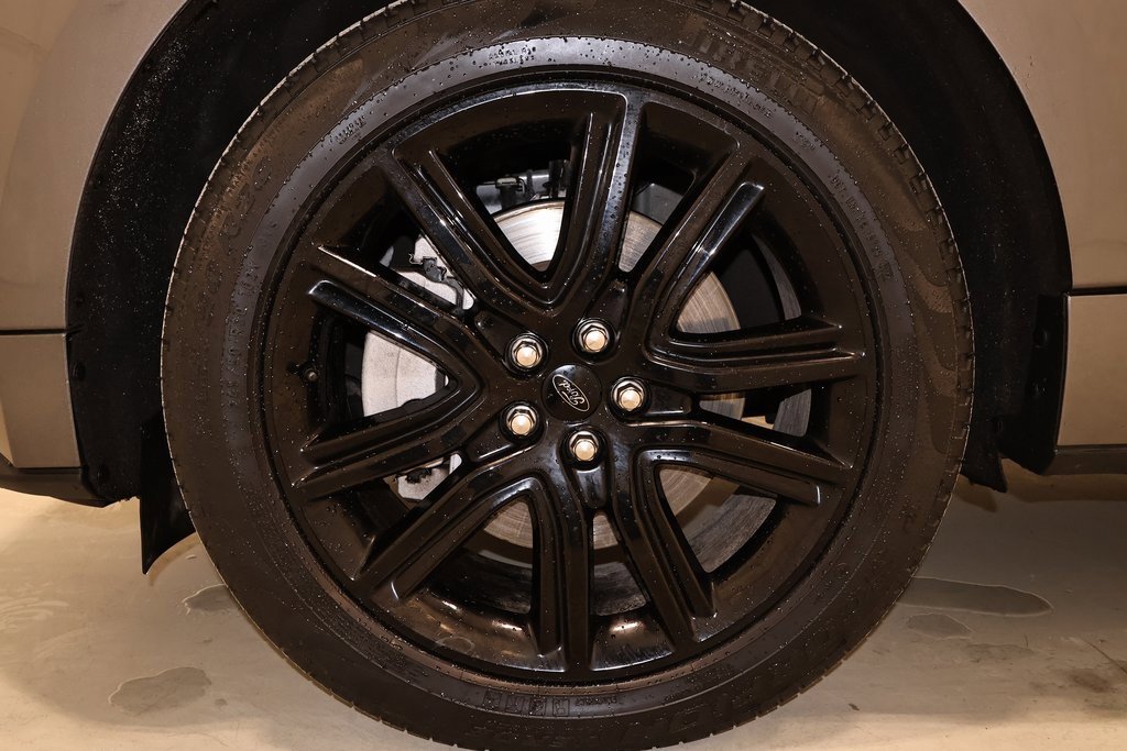 Certified 2023 Ford Edge ST-Line image 42