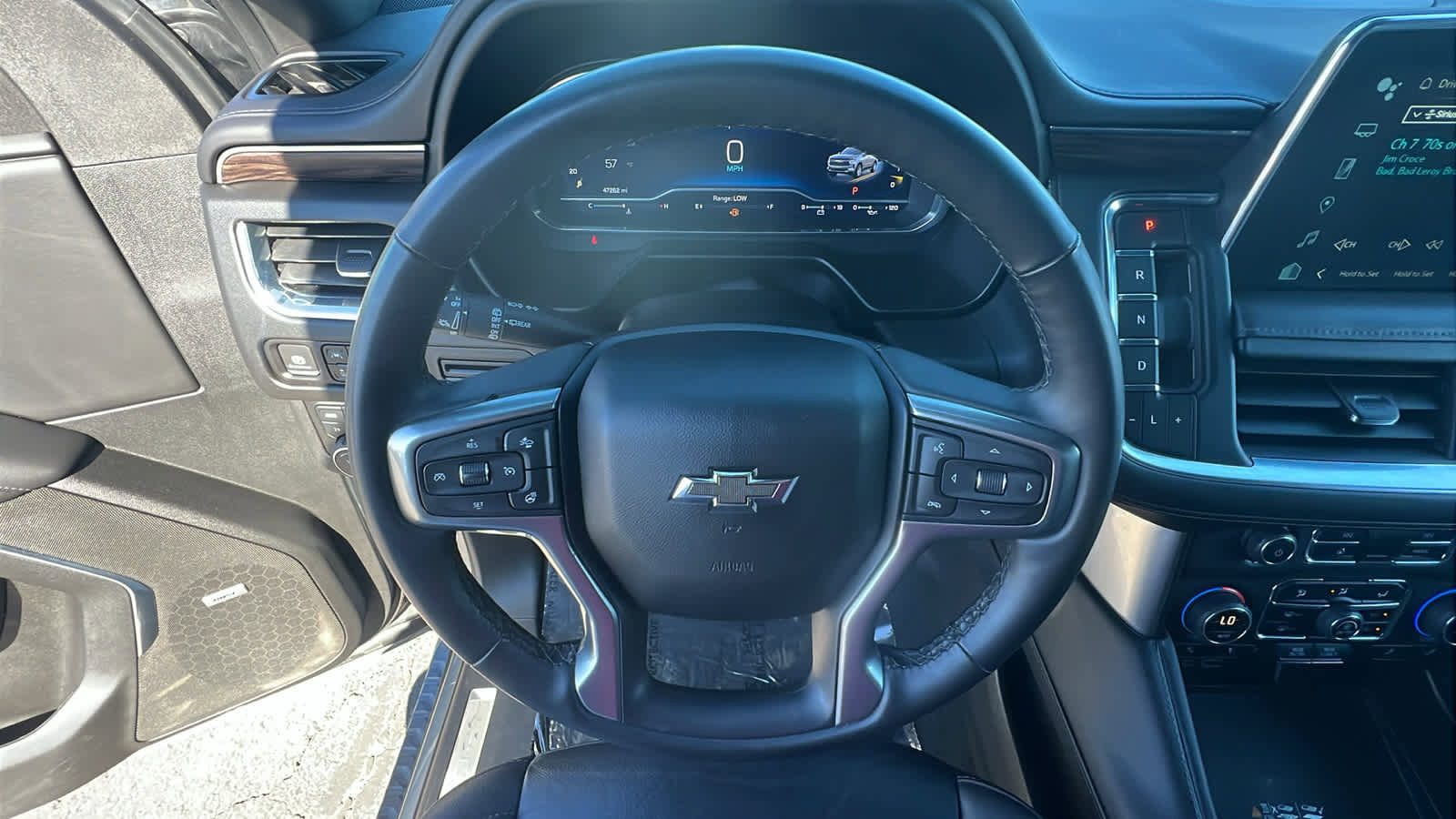 Used 2023 Chevrolet Tahoe Z71 w/ Luxury Package image 18