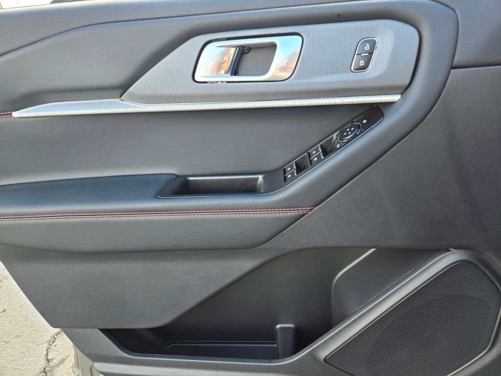 New 2026 Ford Explorer ST-Line image 25