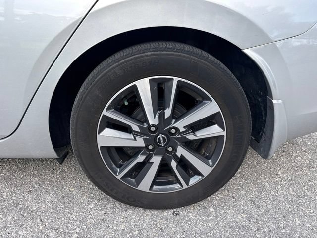 Used 2024 Nissan Versa S w/ S Plus Package FWD image 15