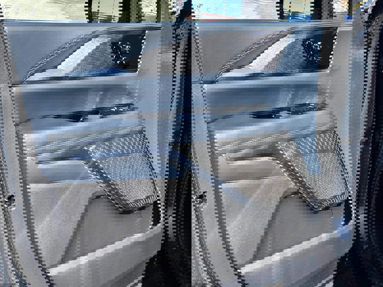 Used 2025 Cadillac Escalade IQ Sport 2 image 18