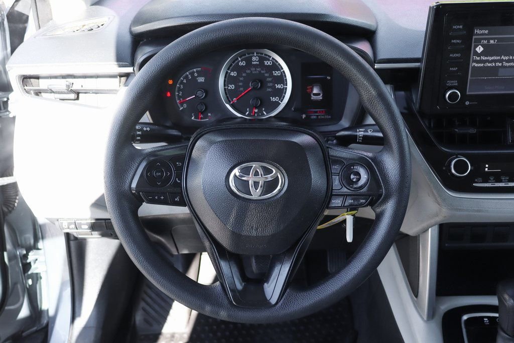 Used 2022 Toyota Corolla Cross L image 17