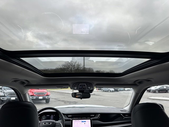 New 2024 Jeep Grand Cherokee Limited 4xe image 23