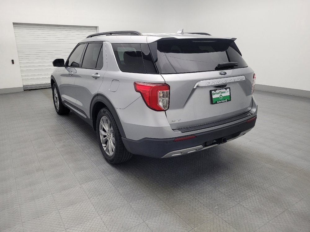 Used 2020 Ford Explorer XLT w/ Equipment Group 202A image 5