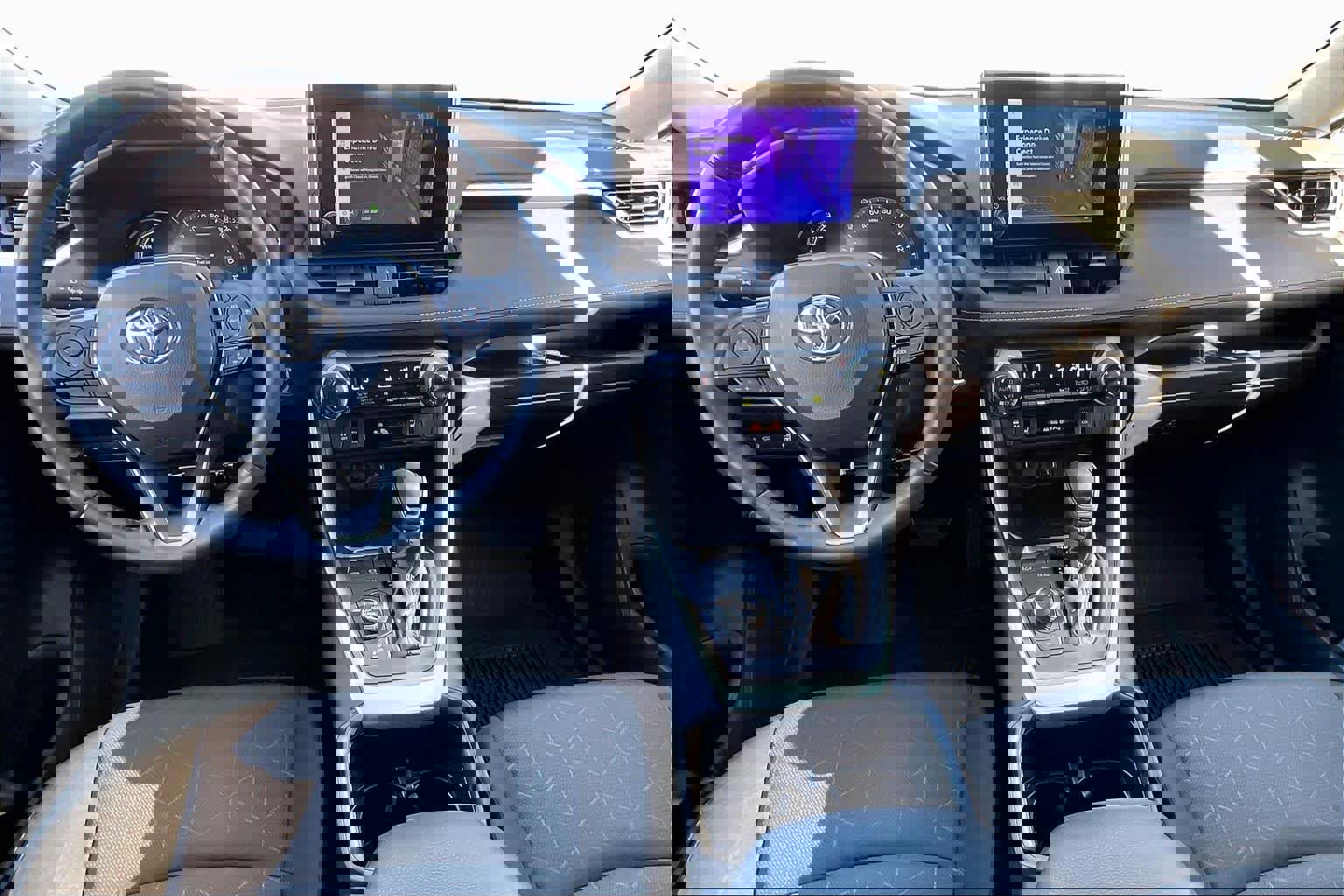 Certified 2025 Toyota RAV4 XLE w/ Convenience Package image 15