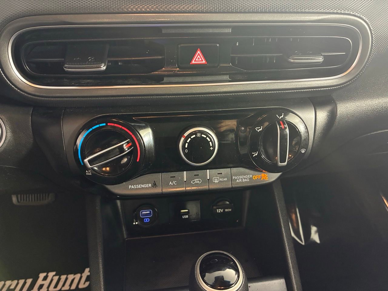 Used 2022 Hyundai Kona SEL w/ Cargo Package image 15