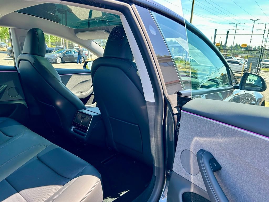 Used 2024 Tesla Model 3 Standard Range RWD image 13