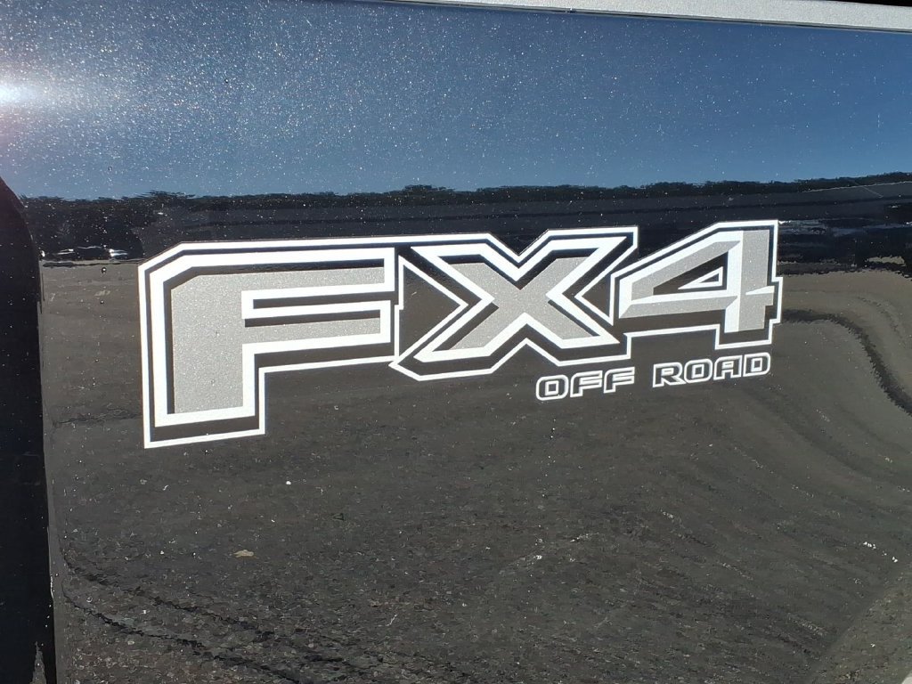 New 2027 Ford F250 XLT w/ XLT Premium Package AWD/4WD image 11