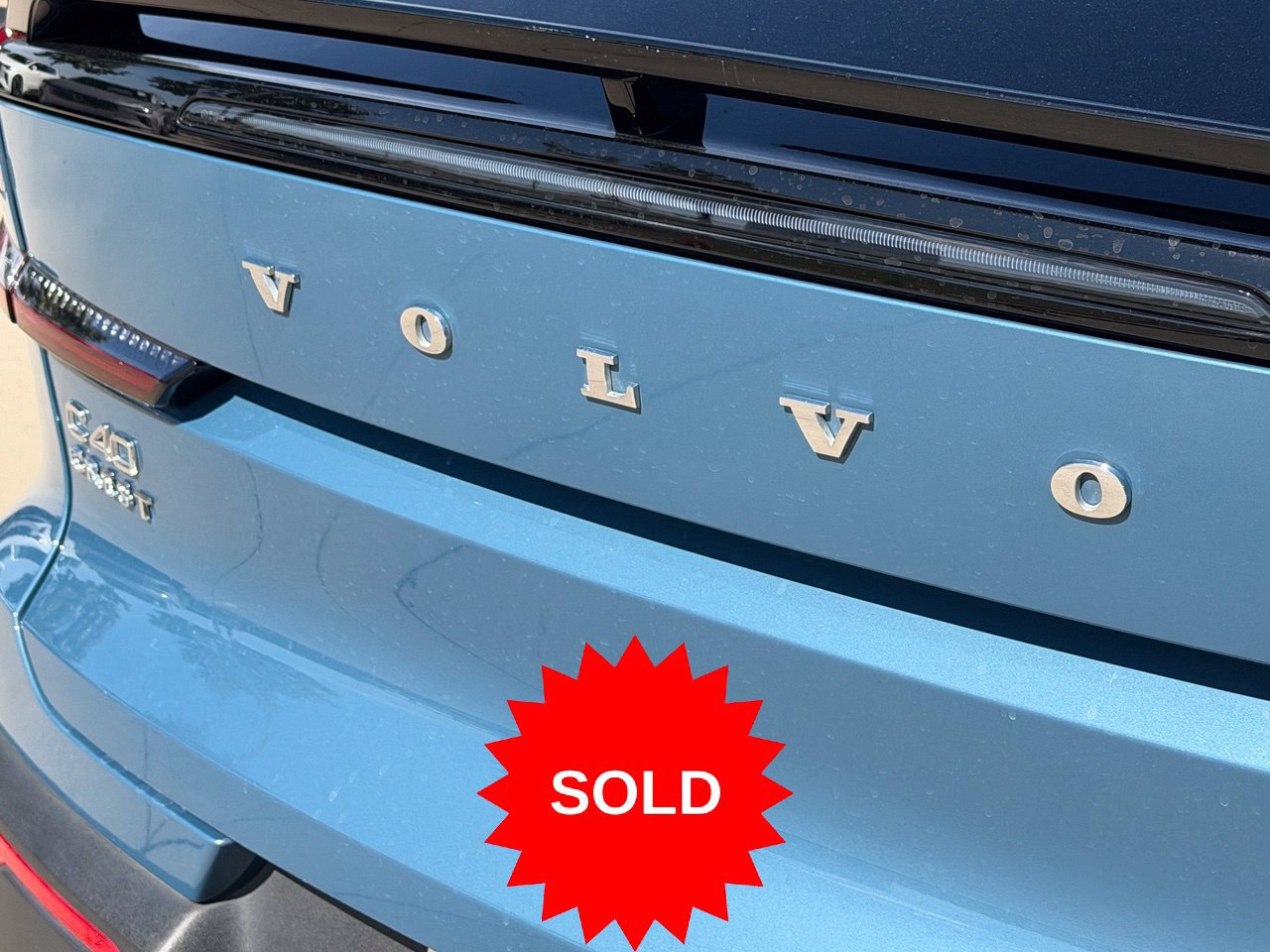 Certified 2023 Volvo C40 P8 Recharge Plus AWD/4WD image 14