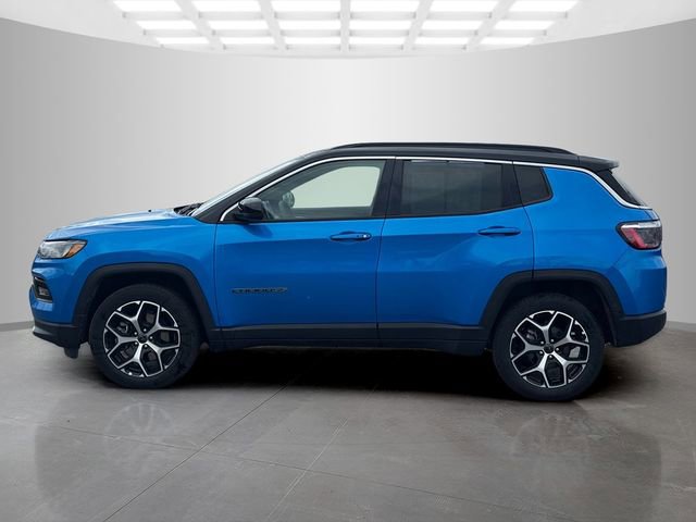 Certified 2025 Jeep Compass Limited image 4