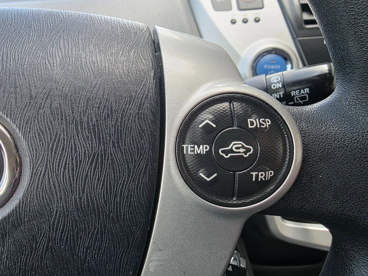 Used 2014 Toyota Prius V Three FWD image 18