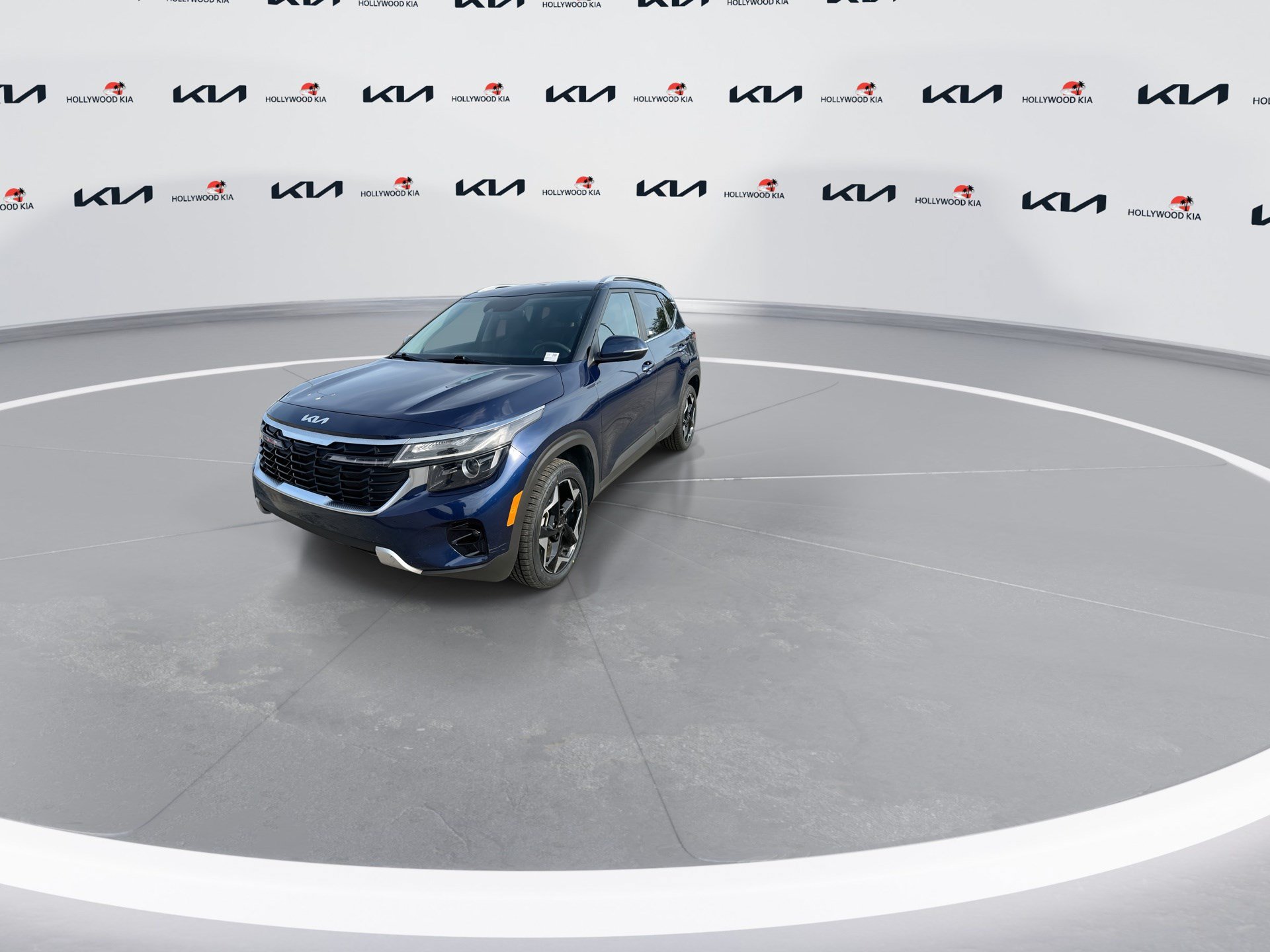 Certified 2024 Kia Seltos EX FWD image 4