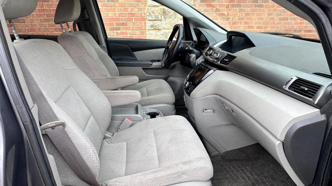 Used 2015 Honda Odyssey EX image 11