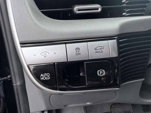 Used 2024 Hyundai Ioniq 5 SEL image 21