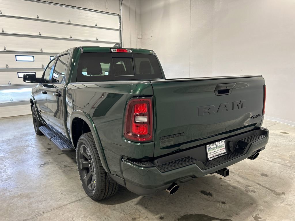 New 2026 RAM 1500 4x4 Crew Cab image 8