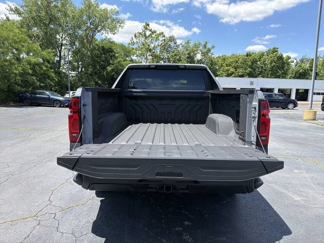 Certified 2026 Chevrolet Silverado EV W/T AWD/4WD image 15