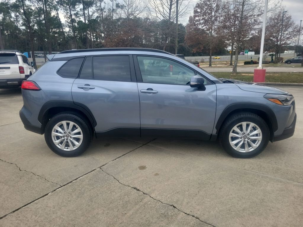 Certified 2023 Toyota Corolla Cross LE image 8