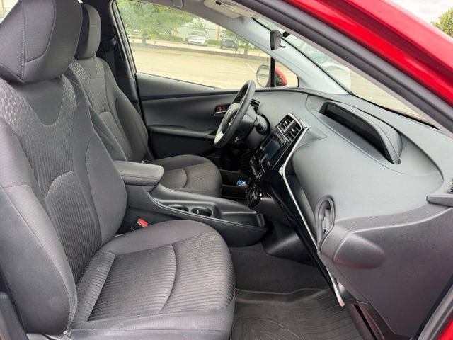 Used 2017 Toyota Prius Two w/ Prius Two Safety Plus Package FWD image 30