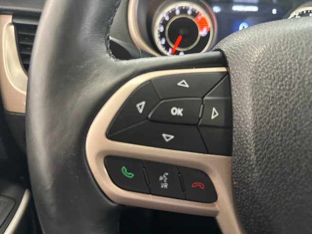 Used 2017 Jeep Cherokee Limited AWD/4WD image 15