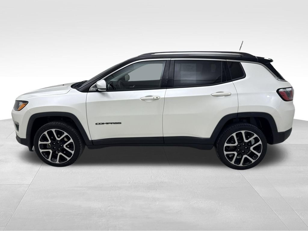 Used 2017 Jeep Compass Limited w/ Navigation Group AWD/4WD image 6