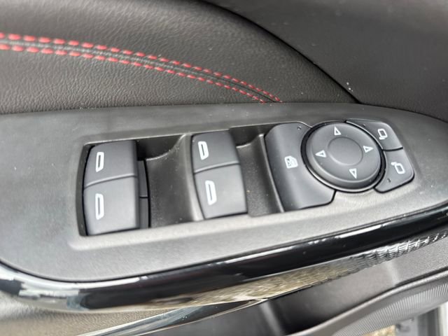 Used 2025 Chevrolet Trax RS w/ Driver Confidence Package FWD image 17
