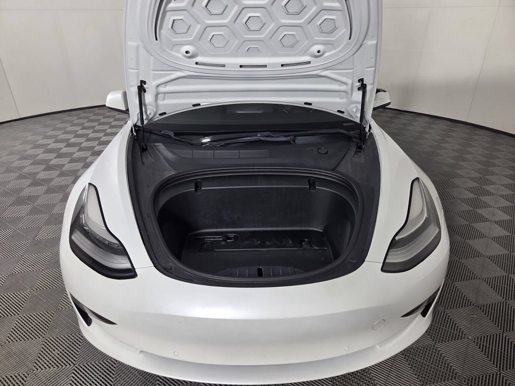 Used 2020 Tesla Model 3 Standard Range Plus RWD image 32