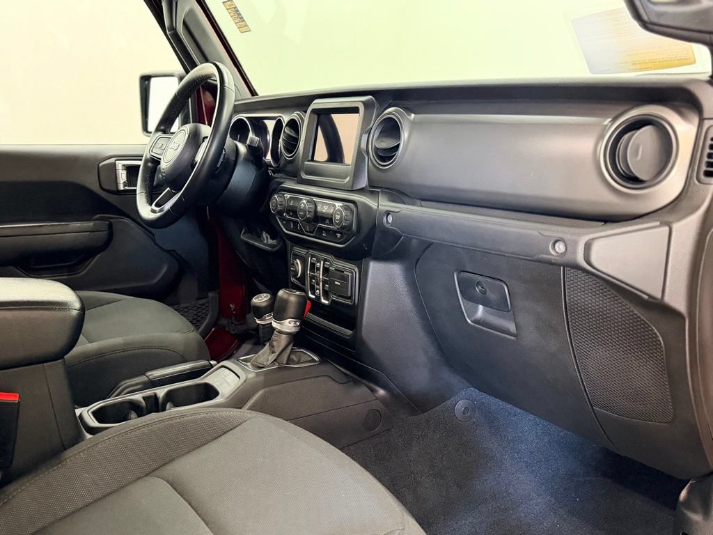 Used 2022 Jeep Gladiator Sport AWD/4WD image 18