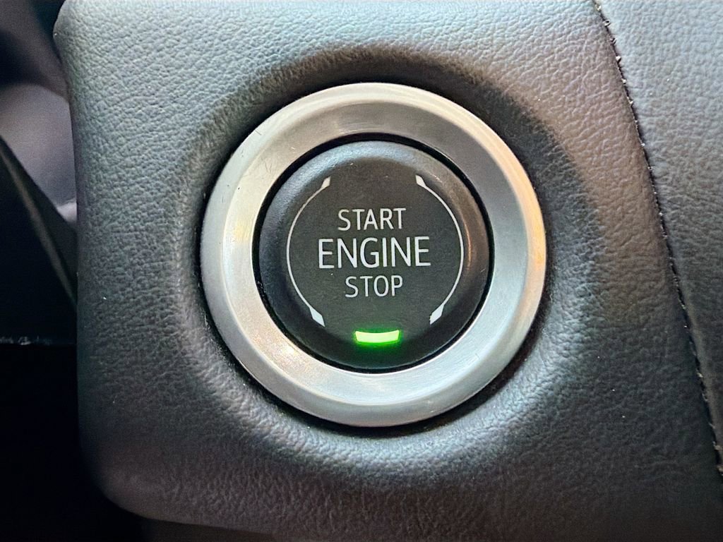 Used 2024 Chevrolet Suburban LT image 37