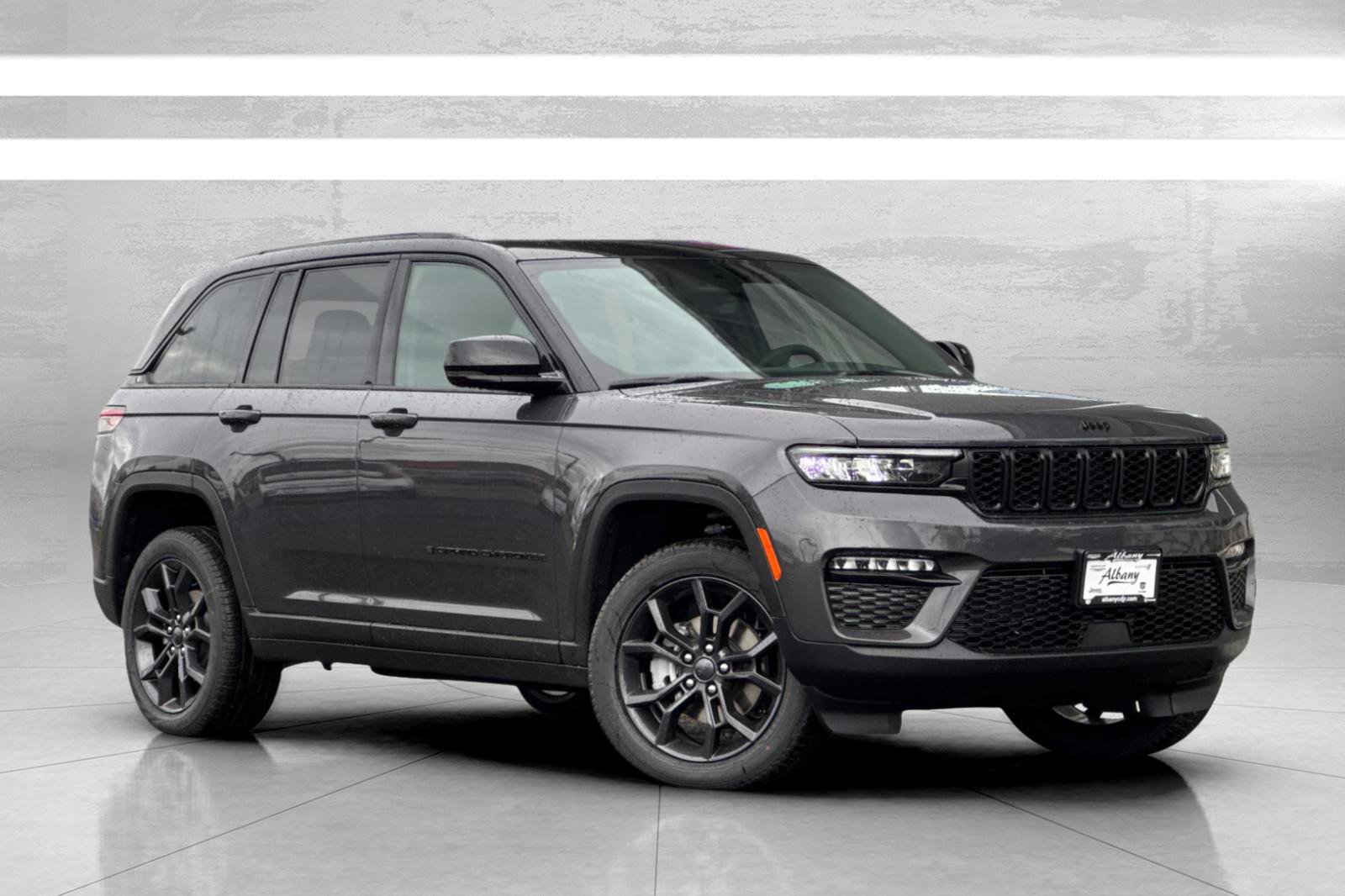 New 2025 Jeep Grand Cherokee Limited w/ Trailer Tow Package image 2