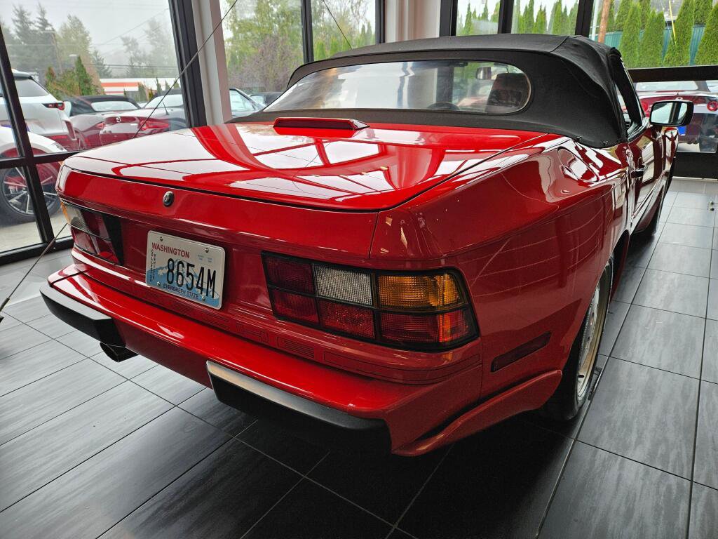 Used 1990 Porsche 944 Cabriolet RWD image 5