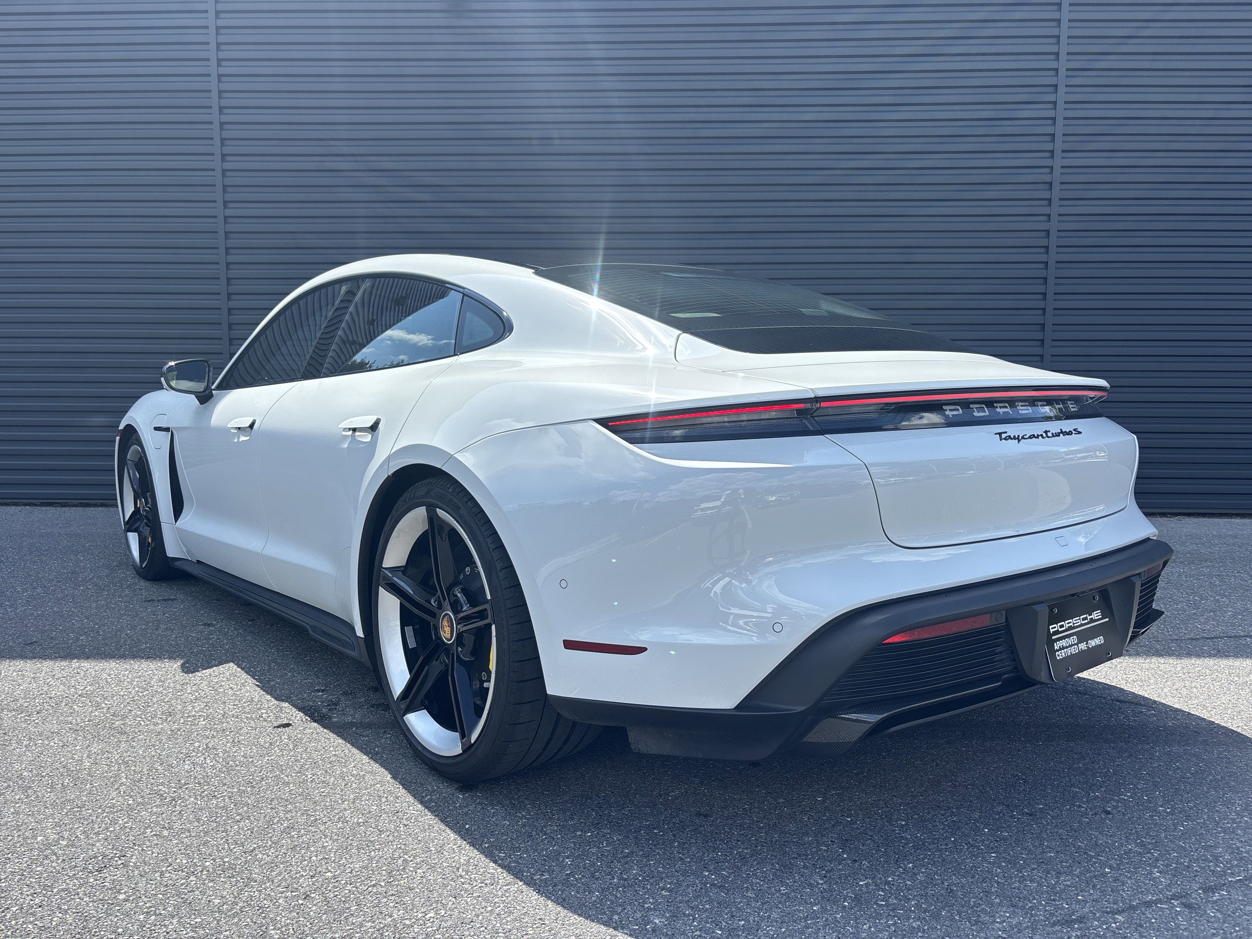 Certified 2020 Porsche Taycan Turbo S image 3