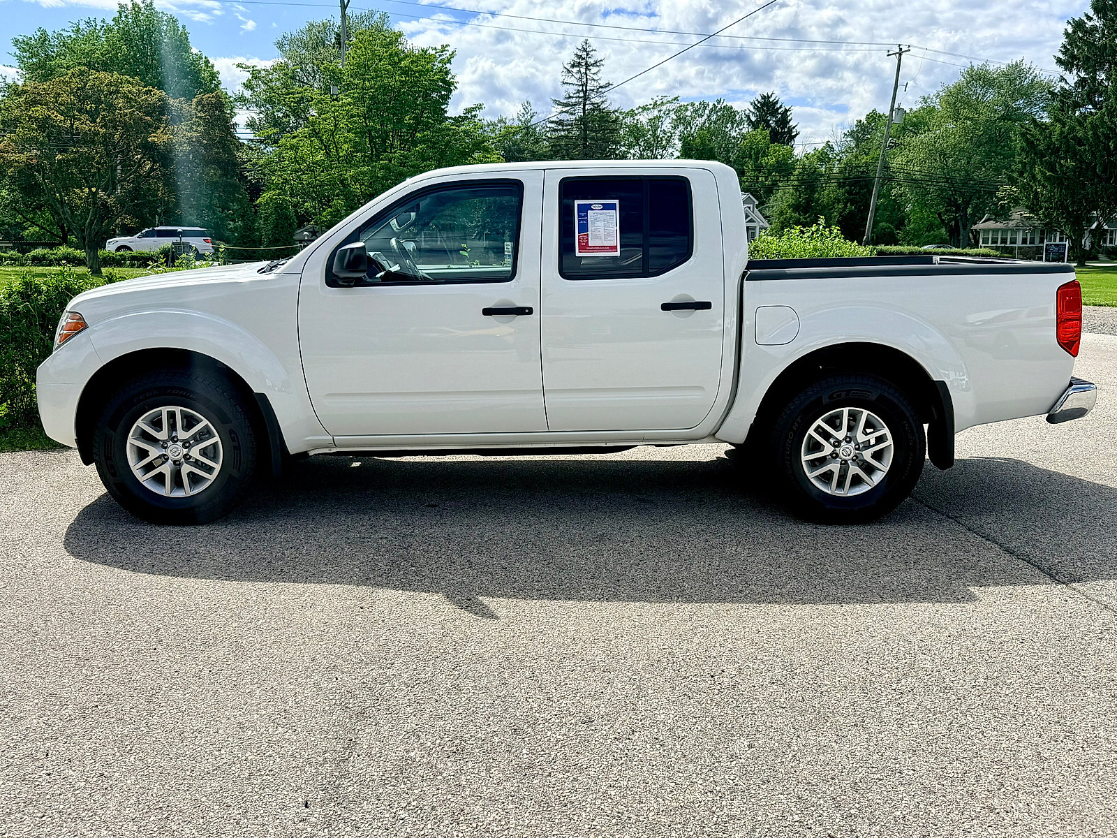 Used 2021 Nissan Frontier SV AWD/4WD image 7