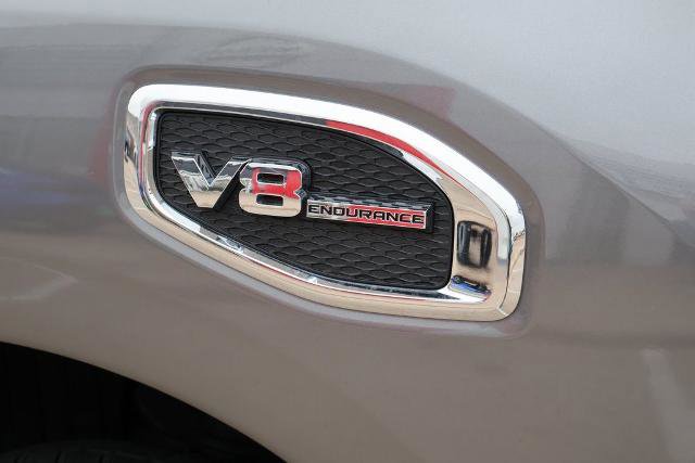 Certified 2024 Nissan Titan SV w/ SV Convenience Package image 3