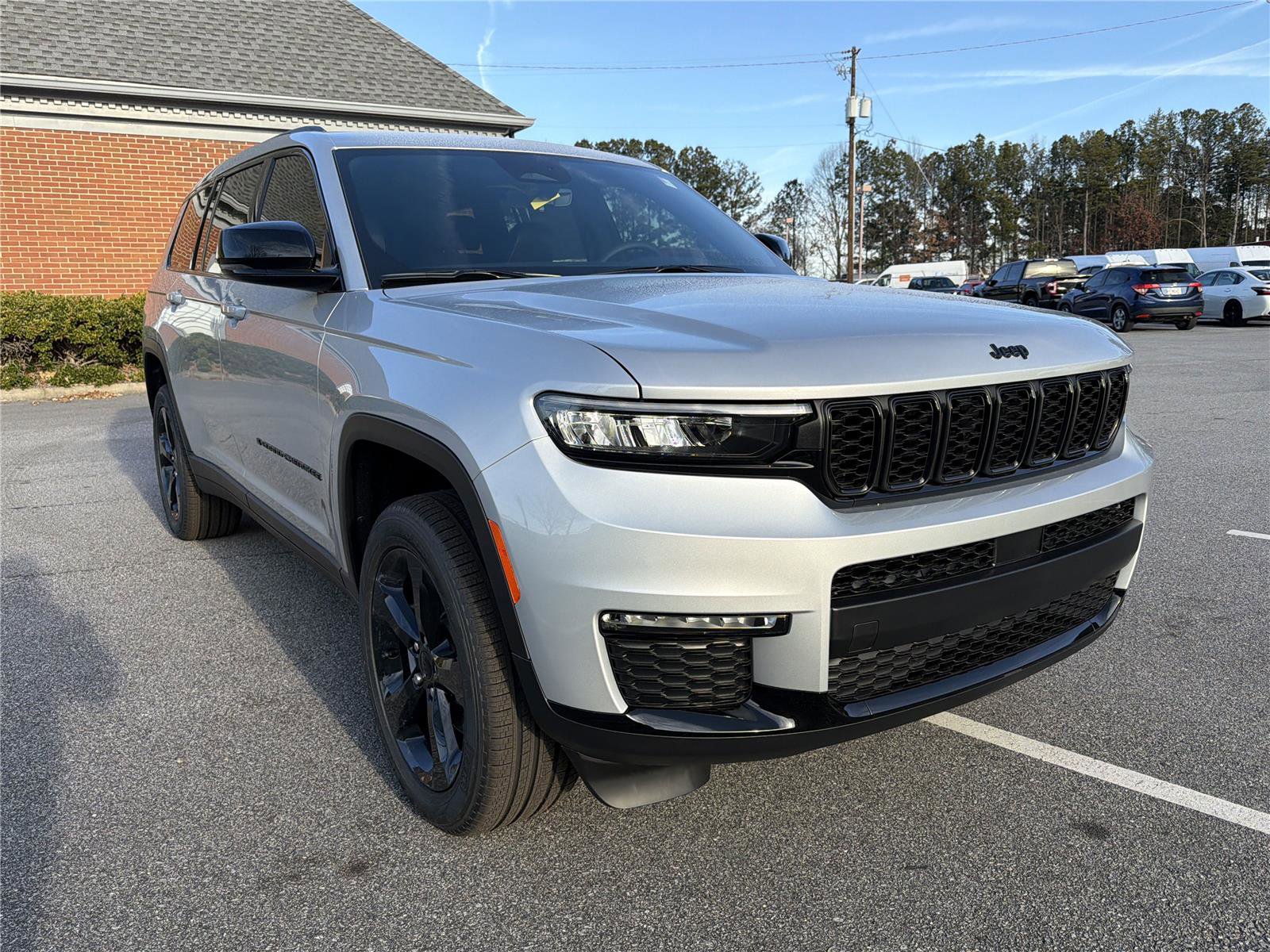New 2025 Jeep Grand Cherokee L Limited w/ Black Appearance Package image 4