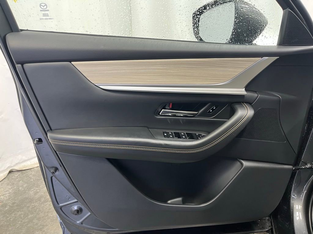 New 2026 MAZDA CX-90 Plug-In Hybrid w/ Preferred AWD/4WD image 9