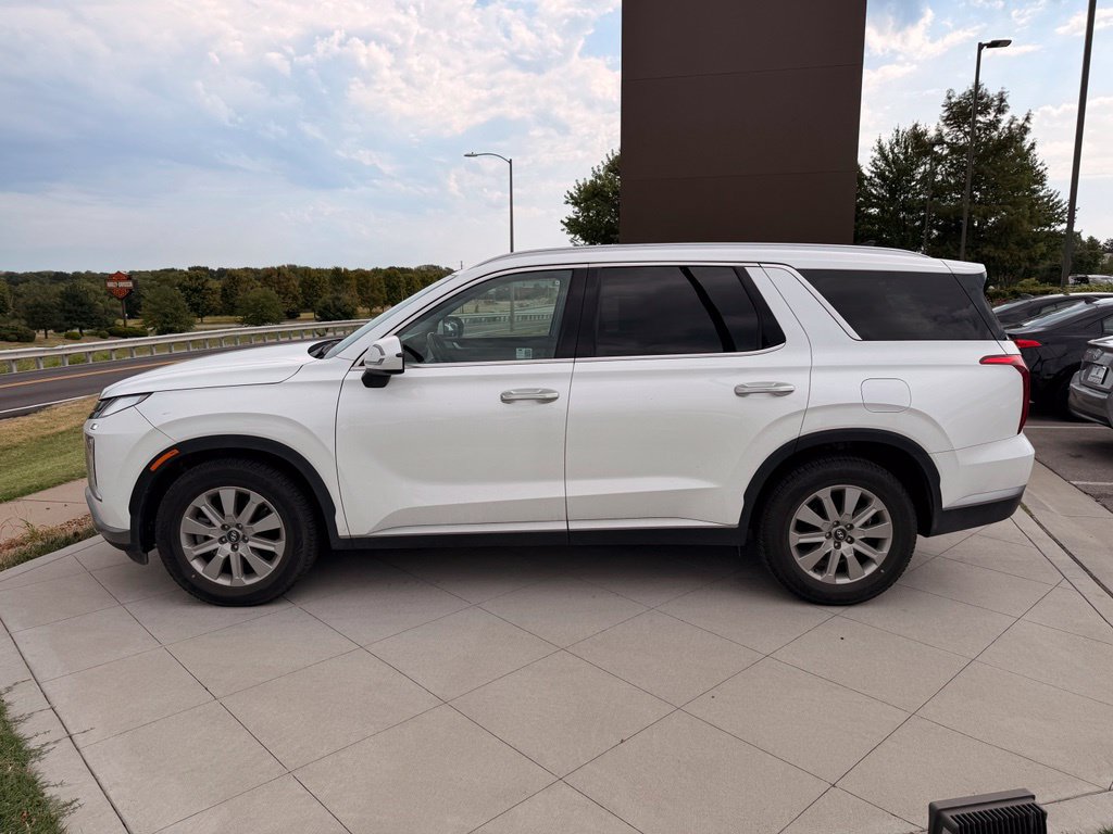 Used 2024 Hyundai Palisade SEL FWD image 6