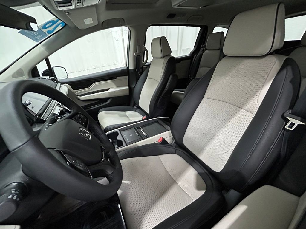 Used 2026 Honda Odyssey Elite image 25