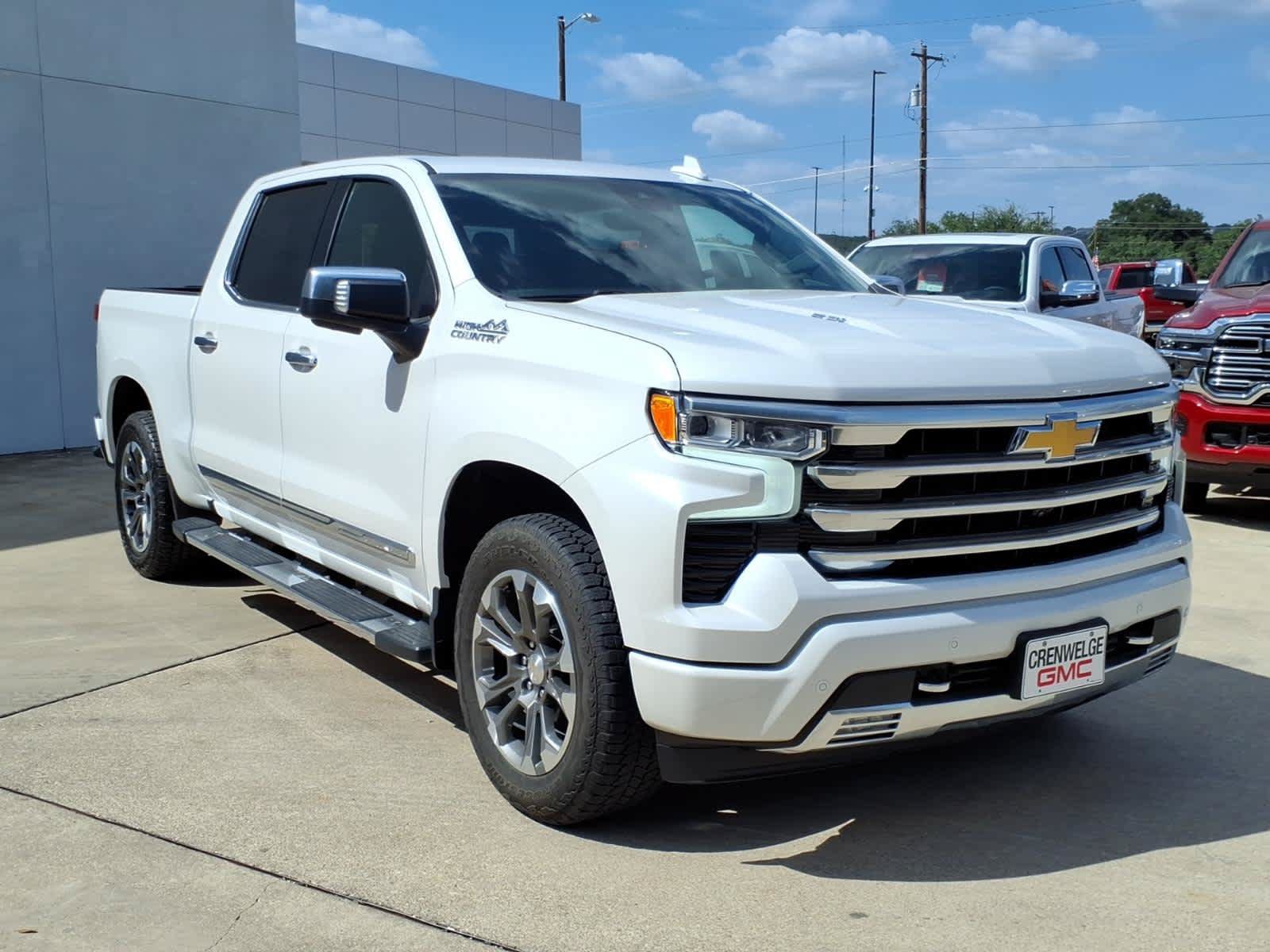 Certified 2023 Chevrolet Silverado 1500 High Country w/ Technology Package AWD/4WD image 34