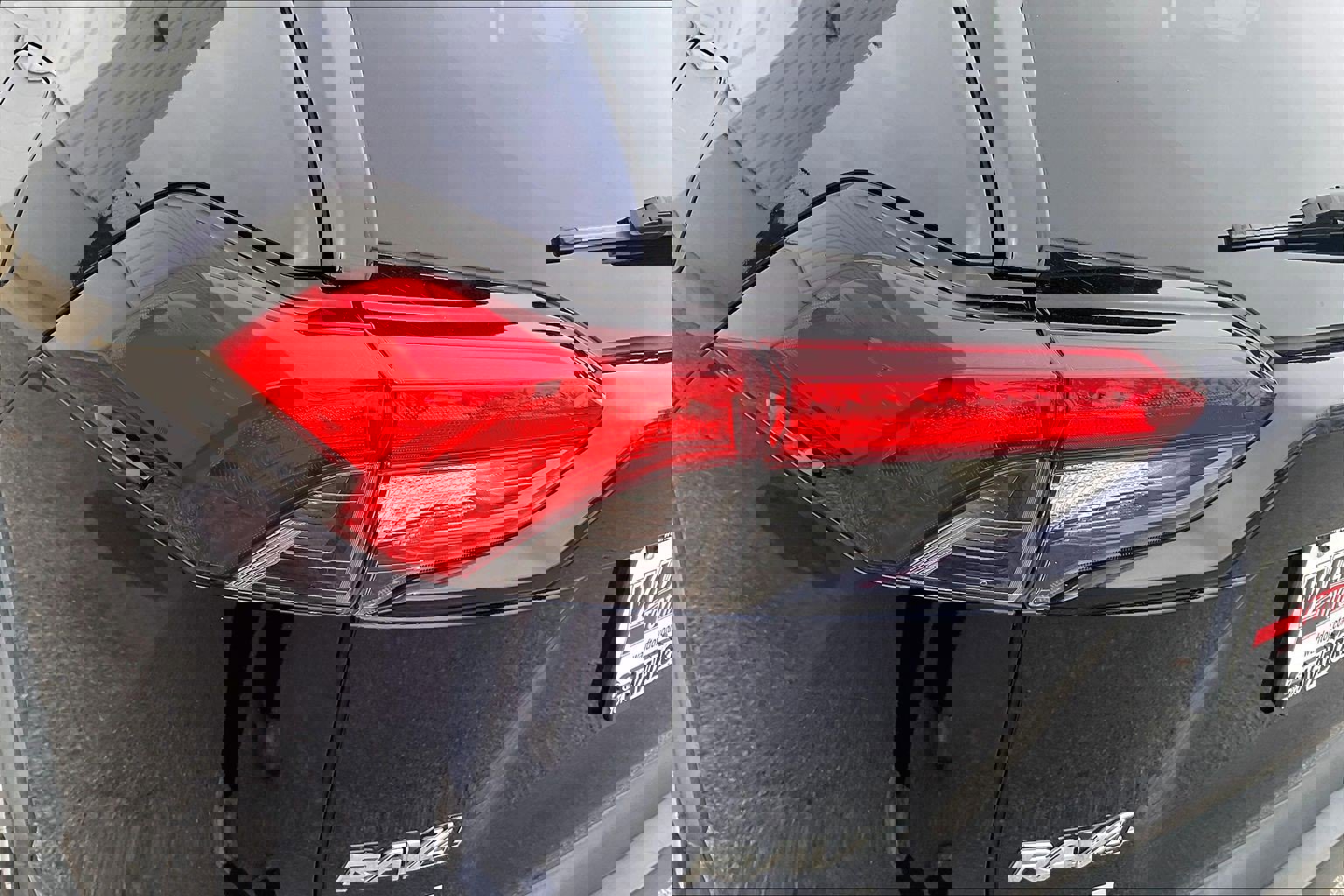 Used 2020 Toyota RAV4 XLE image 34