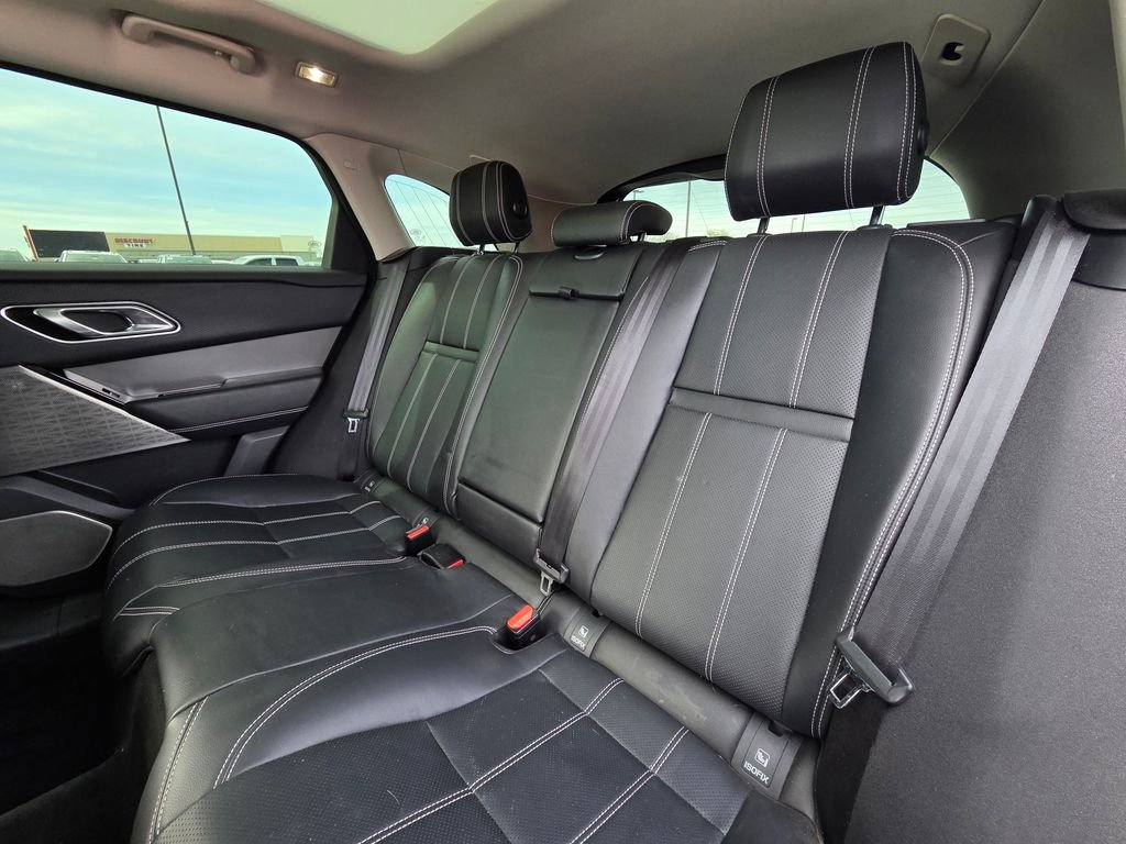 Used 2018 Land Rover Range Rover Velar S image 22