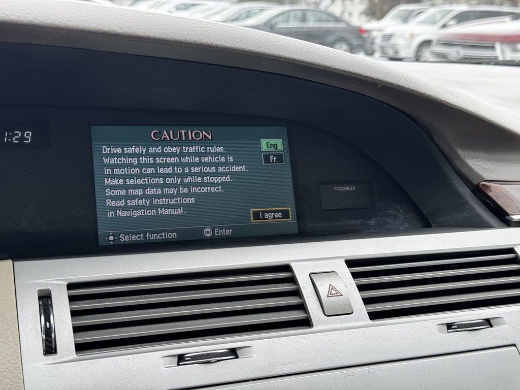 Used 2010 Toyota Avalon XLS image 16