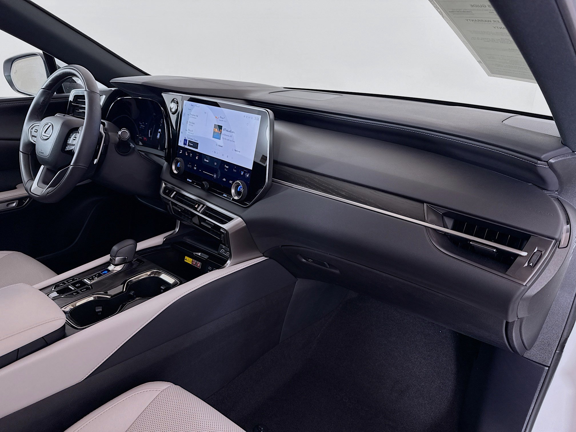 Certified 2025 Lexus RX 350 Premium w/ Convenience Package image 27